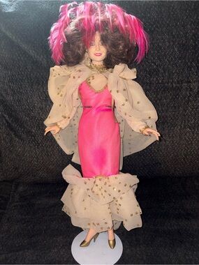 The Ziegfeld Girl 19" Vinyl Doll by World Doll